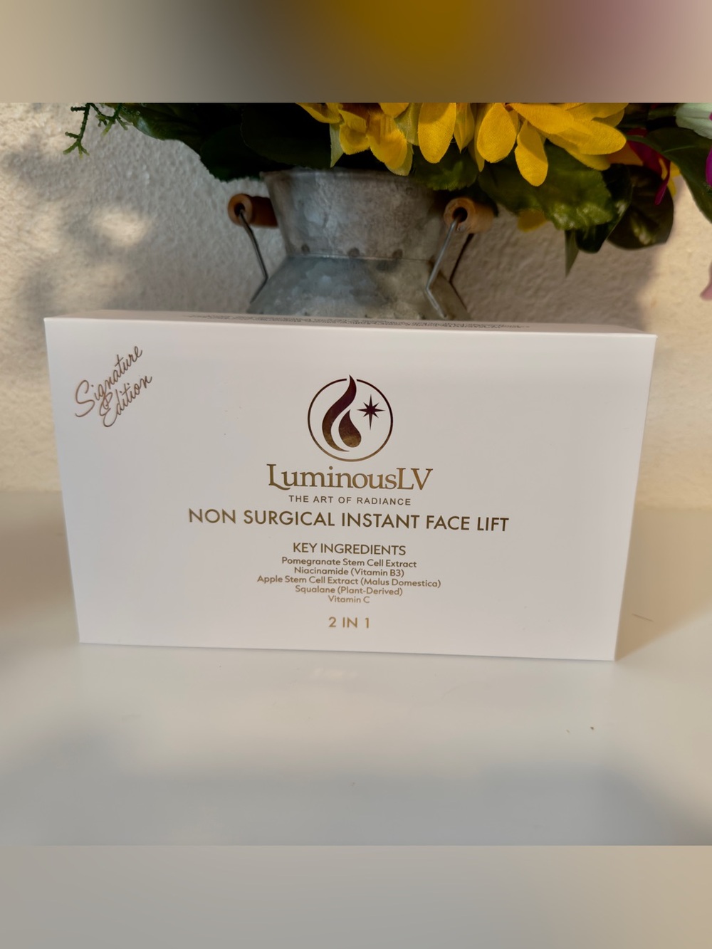 LuminousLV Non Surgical Instant Face Lift Cream W/ Refill